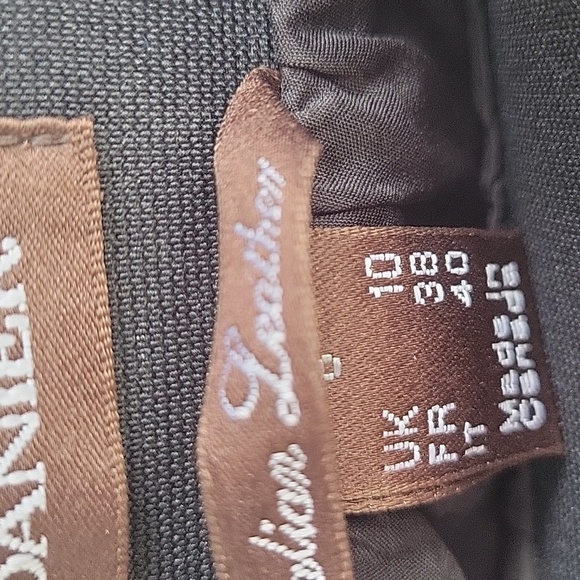 Danier leather pants - Picture 8 of 8